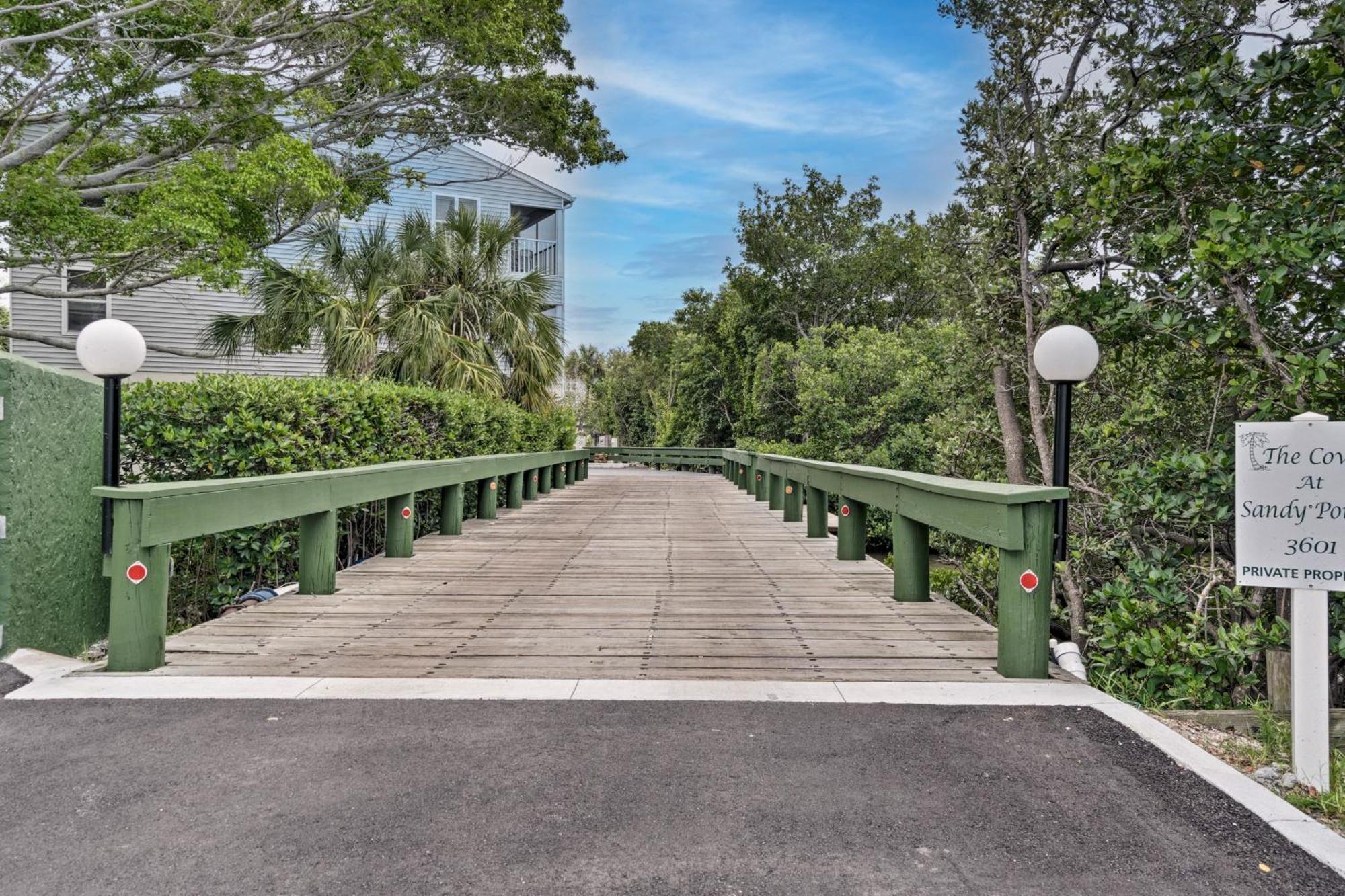 Condo With Pool And Gulf Access On Anna Maria Island! Holmes Beach Buitenkant foto